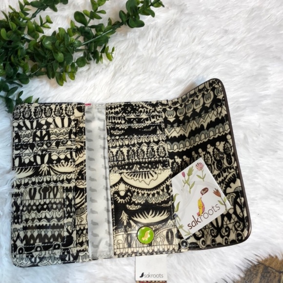 Sakroots Wallet NWT - Picture 5 of 5